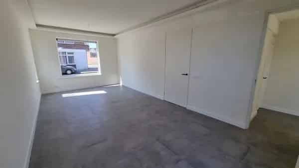Moderne gerenoveerde woning met garage in Tilburg