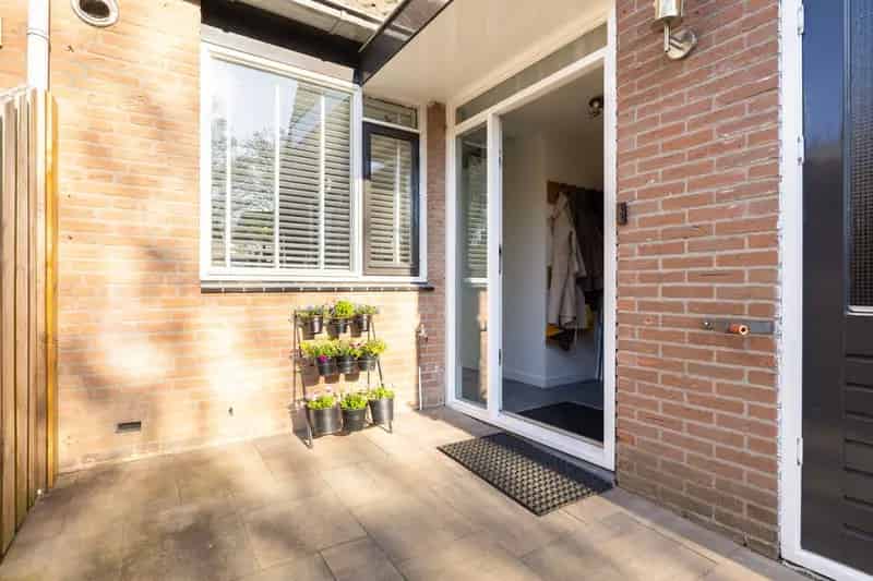 Huis te koop Ede 4 slaapkamers moderne keuken zonnepanelen energielabel A