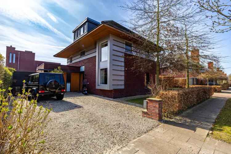 Ruime vrijstaande woning 6 slaapkamers Eelderwolde