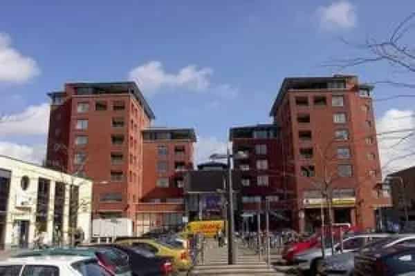 Luxe Appartement Naaldwijk boven Winkelcentrum De Tuinen