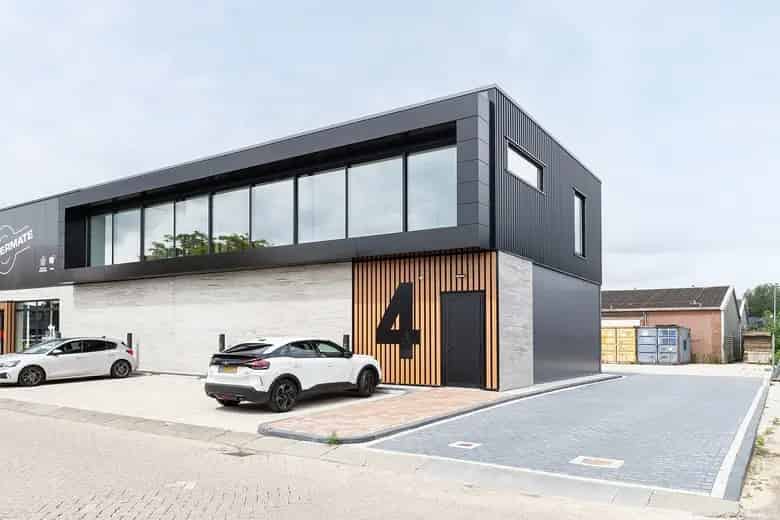 157m2 Kantoorruimte te Koop Hardinxveld-Giessendam