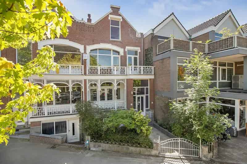 Herenhuis Oudedijk 295m2 5 slaapkamers Kralingen
