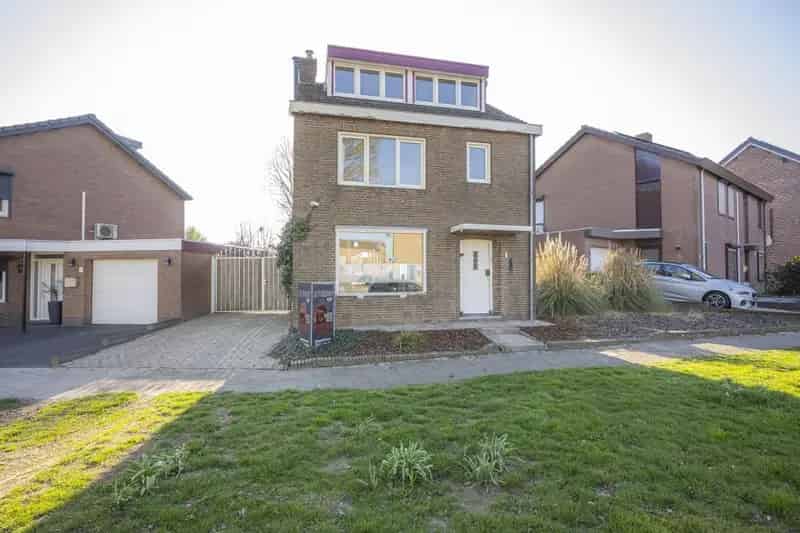 Vrijstaand Huis 4 Slaapkamers Schaesberg Ruime Tuin