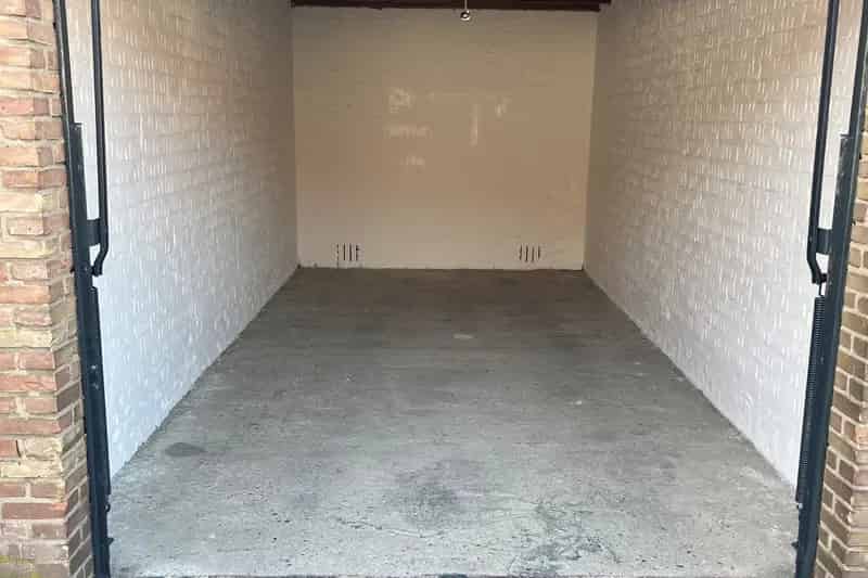 Garagebox te koop Breda 18m2 Opslag Auto Motor