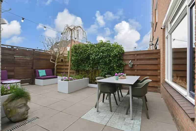 Huis te koop Houtwijk 6 kamers 2 badkamers tuin 10 zonnepanelen