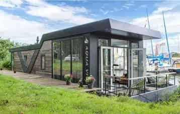Luxe Houseboat te Koop Friesland 6 Slaapplaatsen Watersport