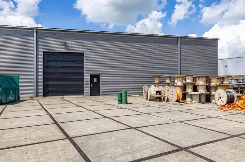 Bedrijfshal Groningen 1250m2 te Huur Hoogkerk