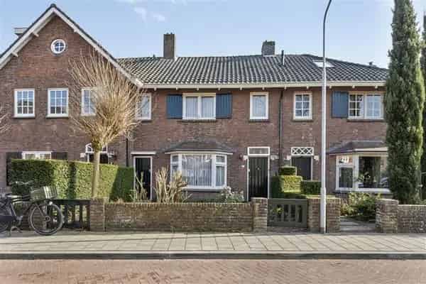 Jaren 30 woning Hinthamerpark Ruime woning 3 slaapkamers Tuin Balkon