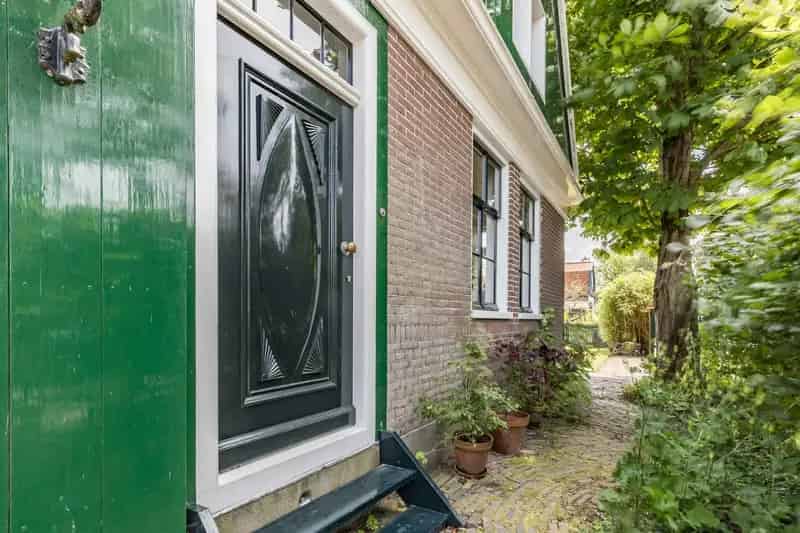 Huis te koop: J.J. Allanstraat 100 1551 RN Westzaan 
