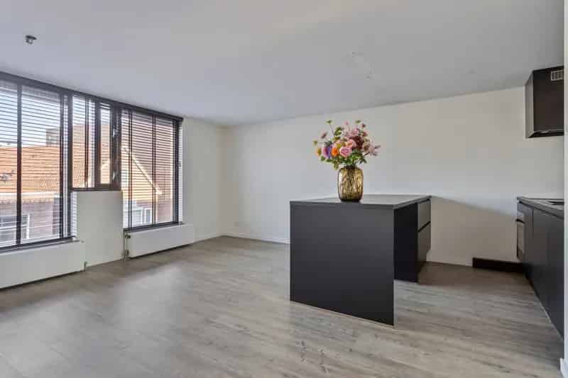 3-Kamerappartement Beverwijk Centrum - Instapklaar Gerenoveerd