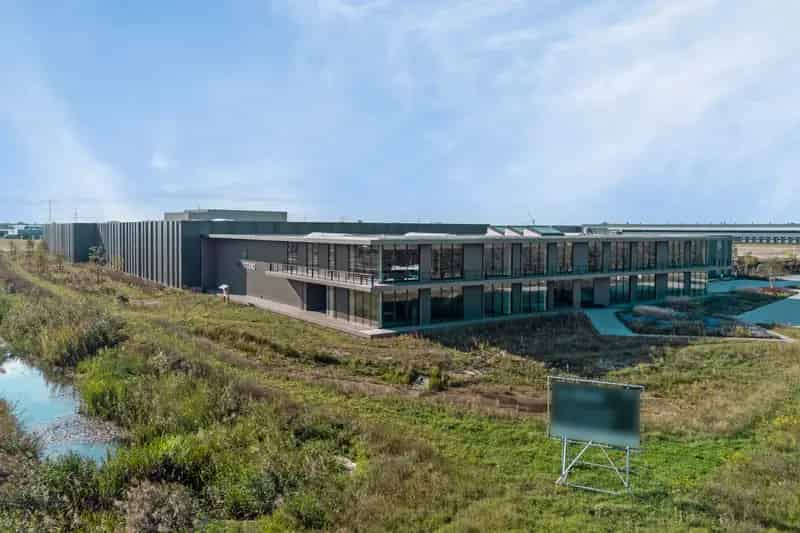 Bedrijfshal Zwolle 20393m2 te huur Logistiek Maakindustrie