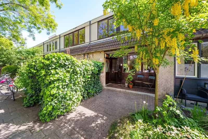 5 Kamer Tussenwoning Zevenkamp  Ruime Tuin Energielabel A+