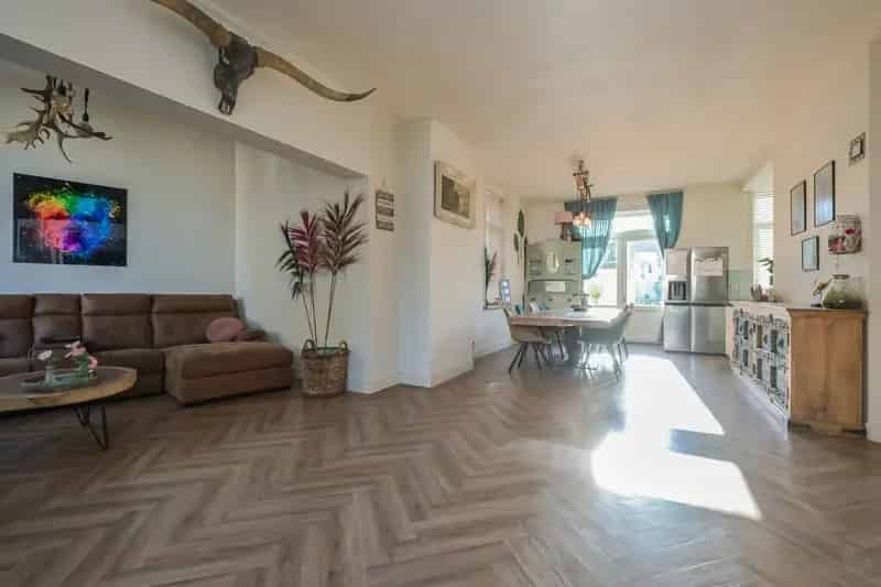 Huis te koop Wormerveer: 5 slaapkamers, karakteristiek pand