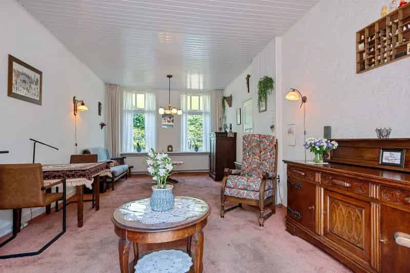 Huis te koop Hillegom 5 slaapkamers grote tuin