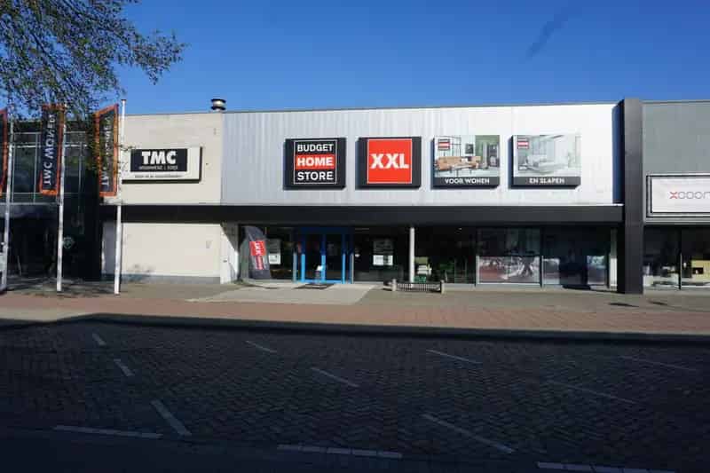 Moderne Showroom 2000m² te Koop Goes Meubelboulevard
