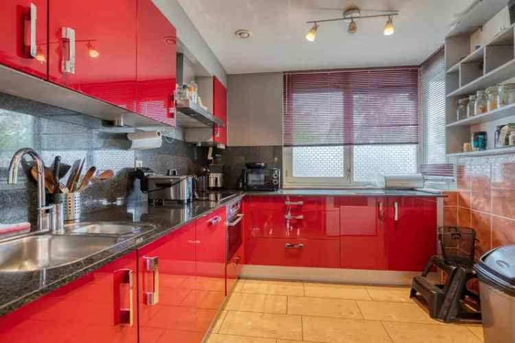 Huis te koop Amsterdam: 4 slaapkamers, grote tuin, dakterras