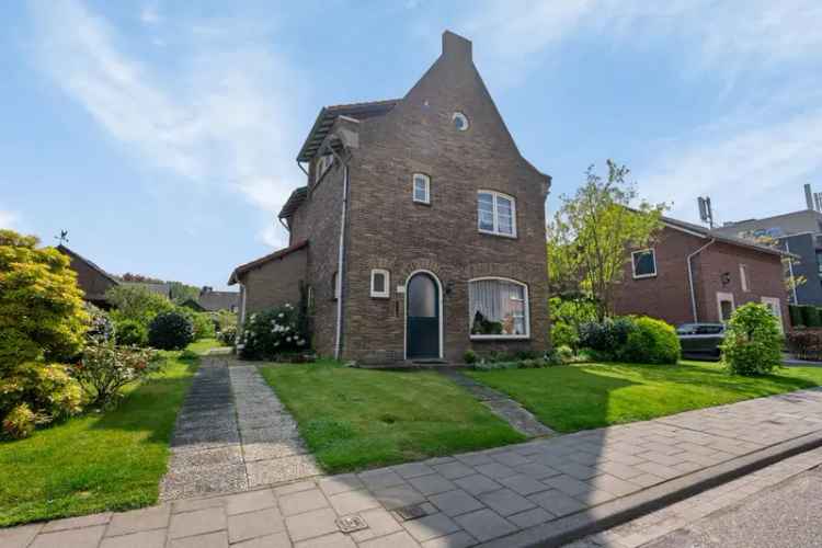 Vrijstaande woning Arcen 930m² renovatie potentie