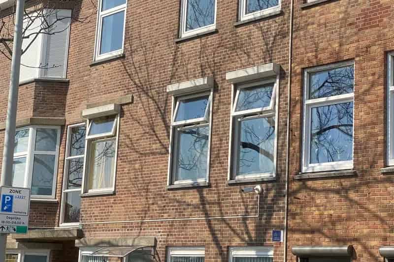 5 Slaapkamers 2 Badkamers Dubbele Bovenwoning Den Haag