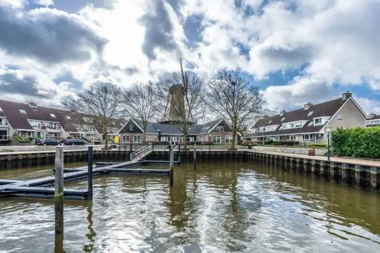 Bedrijfshal Krimpen aan den IJssel | Zoek bedrijfshallen te koop: Korenmolen 1 2922 BS Krimpen aan den IJssel [funda in business]