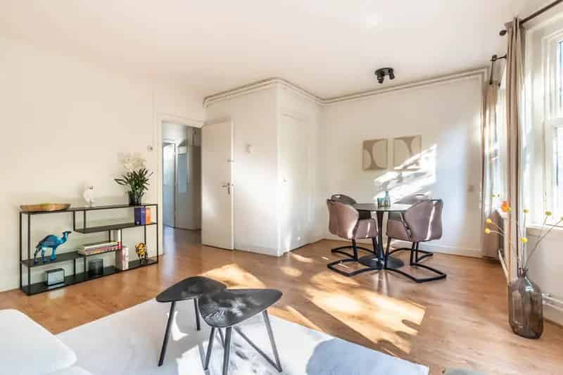 Appartement te koop Amsterdam Baarsjes 54m2 2 slaapkamers balkon