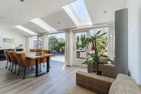 Luxe Tweekapper Leusden 3 slaapkamers 2 badkamers 16 Zonnepanelen Energielabel A