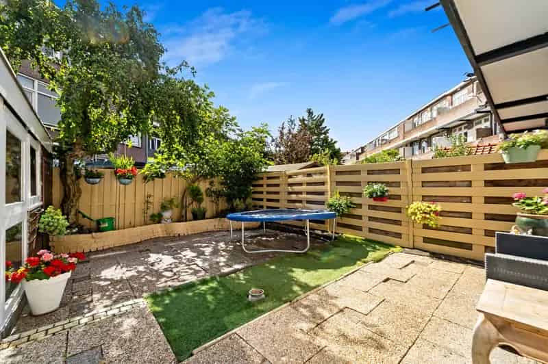Appartement te koop Den Haag: 3 Slaapkamers Ruime Tuin Moderne Keuken