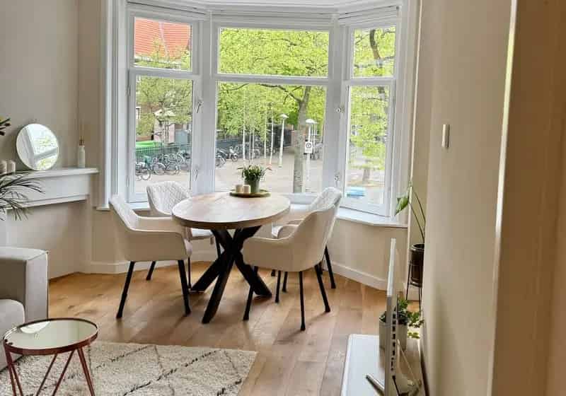 Stijlvol Appartement De Baarsjes 50m2 Gemeubileerd
