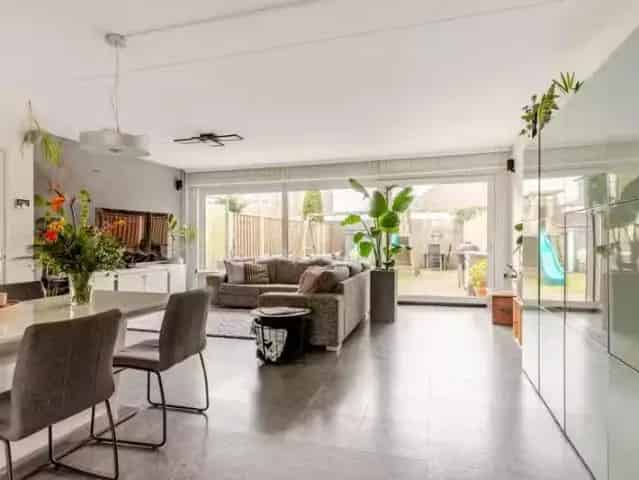 Ruime Instapklare Woning nabij Amsterdam