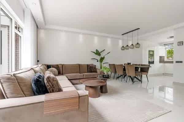 Luxe Gezinswoning Lelystad 4 slaapkamers Vloerverwarming Moderne Keuken