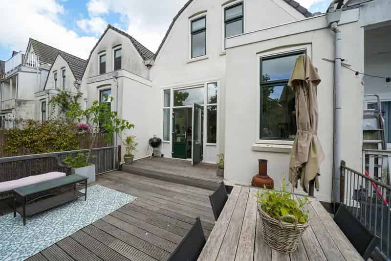Dubbel Bovenhuis 140m2 Nieuwe Binnenweg - 3 Slaapkamers - Zonnig Terras