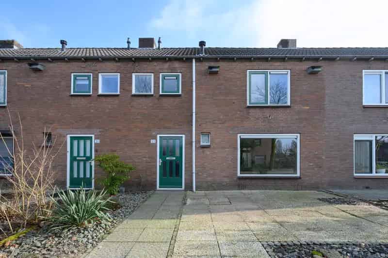 Tussenwoning Eerbeek 3 slaapkamers tuin bergzolder moderniseren