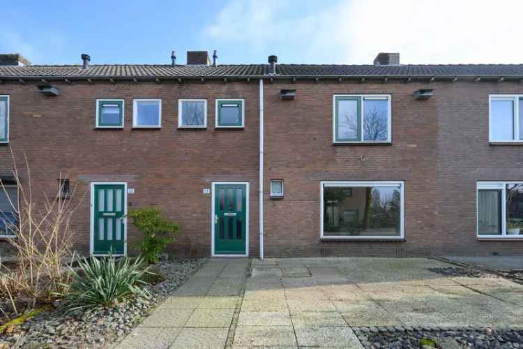 Tussenwoning Eerbeek 3 slaapkamers tuin bergzolder moderniseren