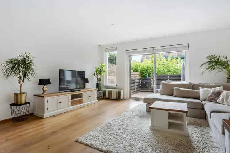 Ruime 4-kamer Maisonnette met Tuin en Parkeerplaats