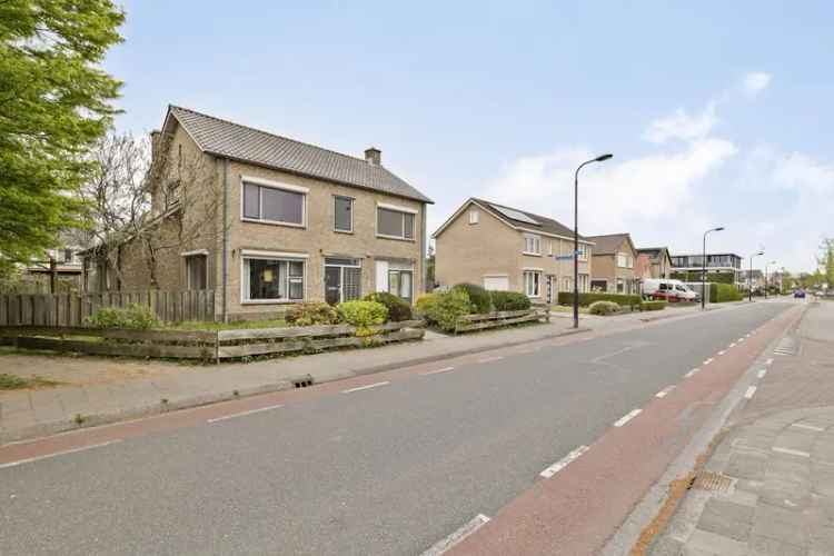 8 Slaapkamers 3 Badkamers Ruime Vrijstaande Woning Grote Tuin Garage