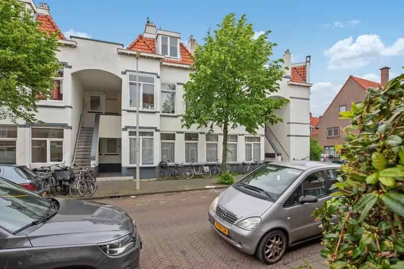 Dubbele benedenwoning Valkenboskwartier te koop
