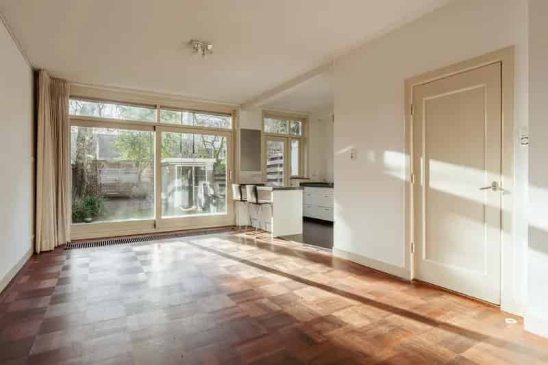 Huis te koop Amsterdam Oud Zuid 5 slaapkamers grote tuin