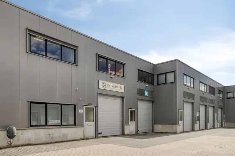 Bedrijfshal te koop Zwolle Marslanden 100m2