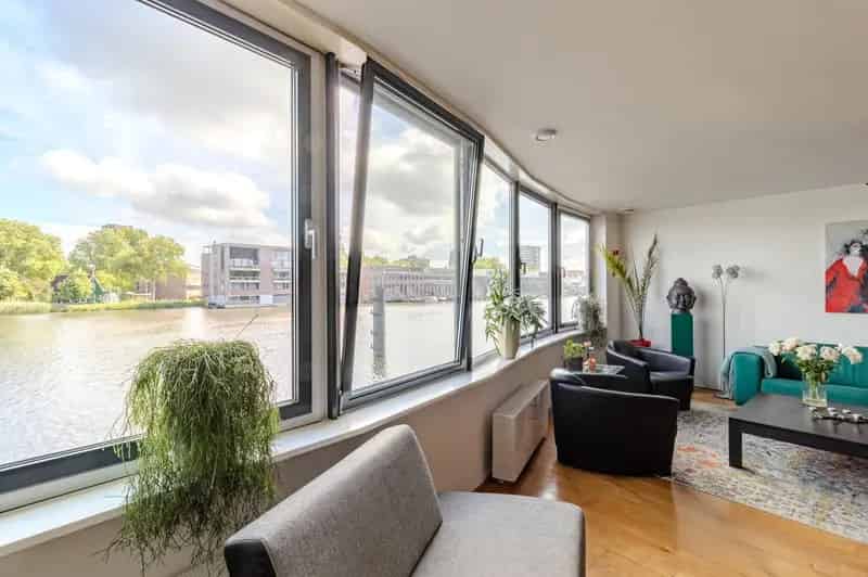 Appartement te koop Zaandam: 3 slaapkamers, ruim terras, aan de Zaan