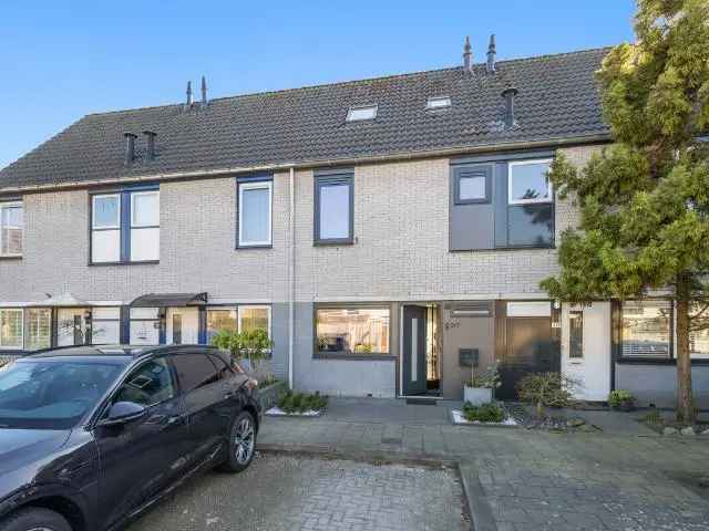 Ruime eengezinswoning te koop Leidschendam 4 slaapkamers