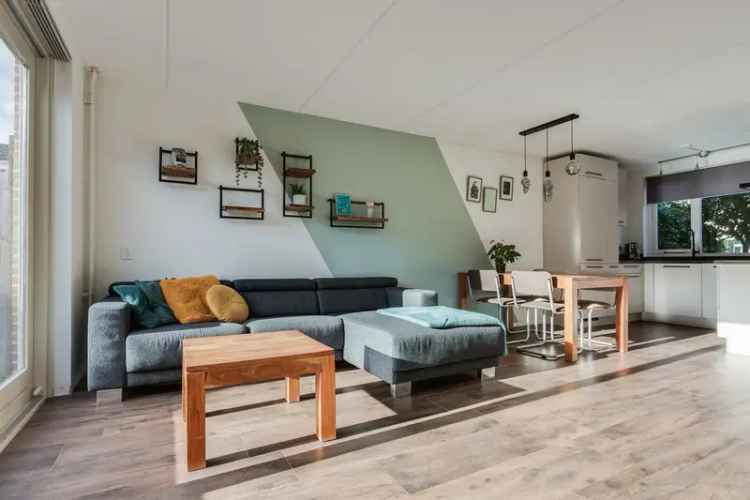 Huis te koop Bergschenhoek 5 slaapkamers zonnige tuin