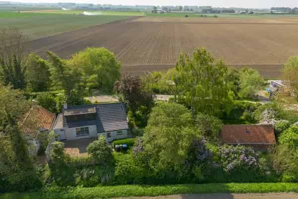 Vrijstaande woning Hengstdijk 1060m2 grond gerenoveerd