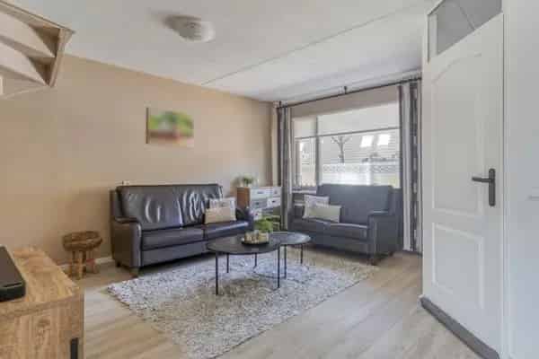 Ruime gezinswoning 4 slaapkamers Tolberg Roosendaal