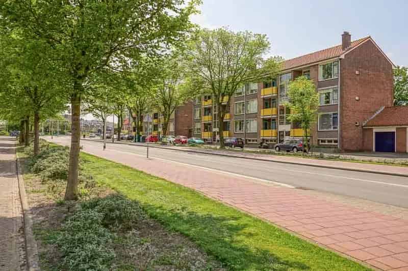 2 Kamer Appartement te Huur gerenoveerd