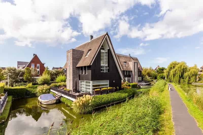 Huis te koop: Hendrik Andriessenlaan 30 2102 CZ Heemstede | Funda