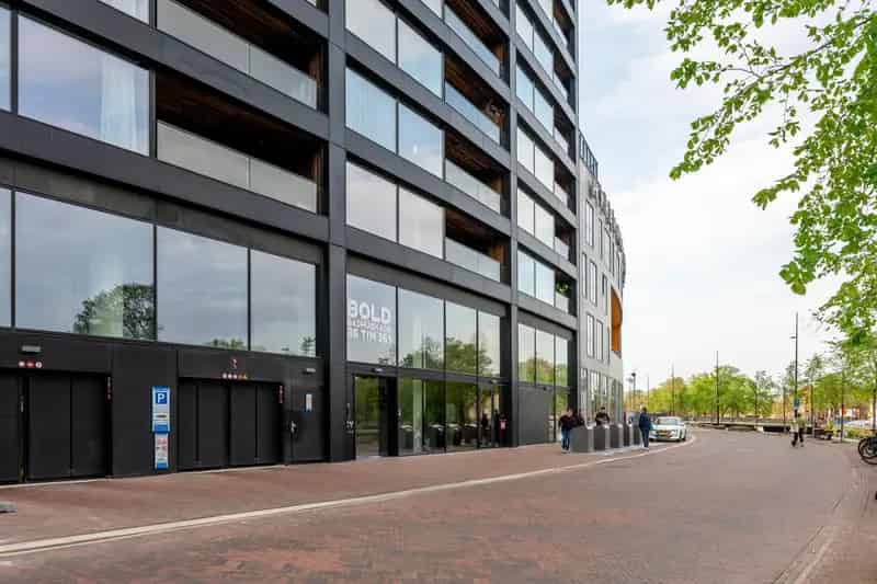 Parkeerplaats Amsterdam - Afgesloten Garage - Servicekosten 57 euro
