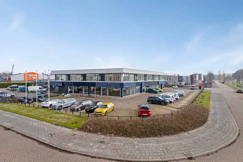 Bedrijfshal Ridderkerk te Huur 6025m² Showroom Werkplaats