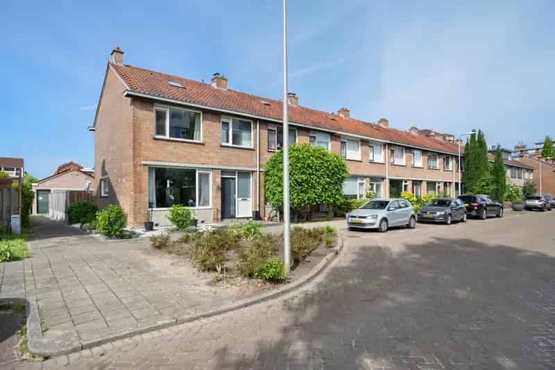 6 Kamer Hoekwoning Capelle aan den IJssel Centrum