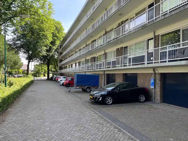 Garagebox te koop Soest - Ruime garage met elektra