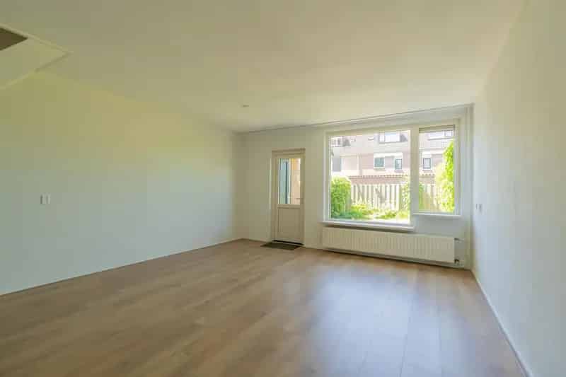 Ruime Eindwoning Poortambacht 4 Slaapkamers Moderne Keuken Tuin