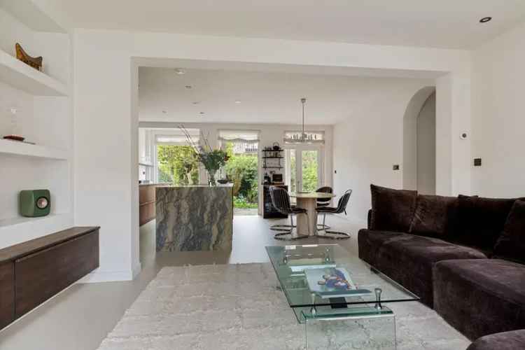 Stijlvolle Benedenwoning Diemen 120m2 Tuin 3 Slaapkamers